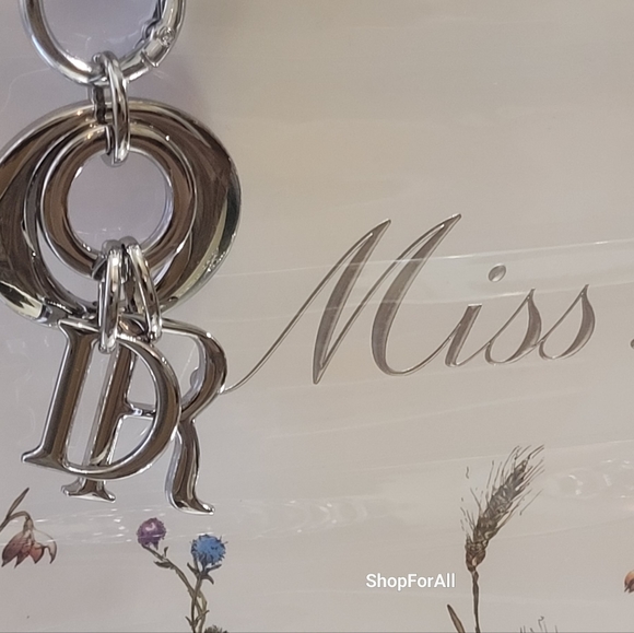 Dior - Picture 8 of 12